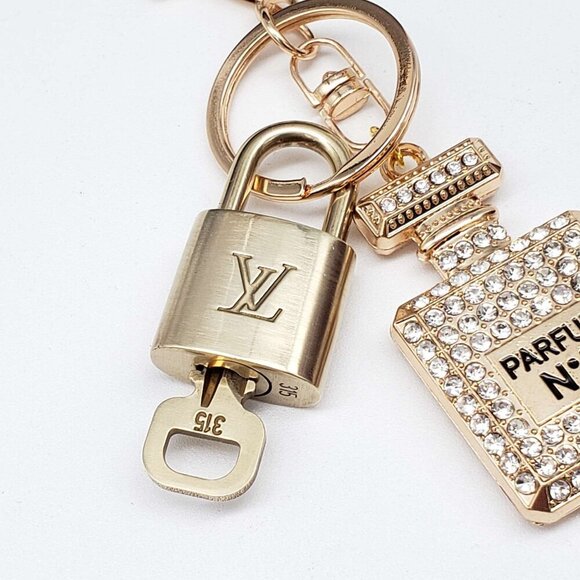 100% Auth Louis Vuitton Lock & Key with unbranded Bagcharm, Keycharm, Keychain - Picture 5 of 7